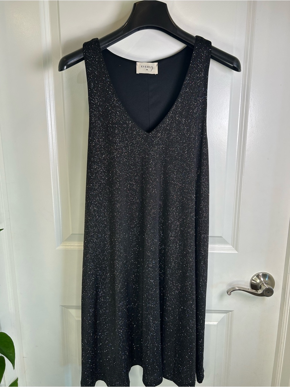 Everly Black Sparkle V Neck Racerback Mini Dress Medium